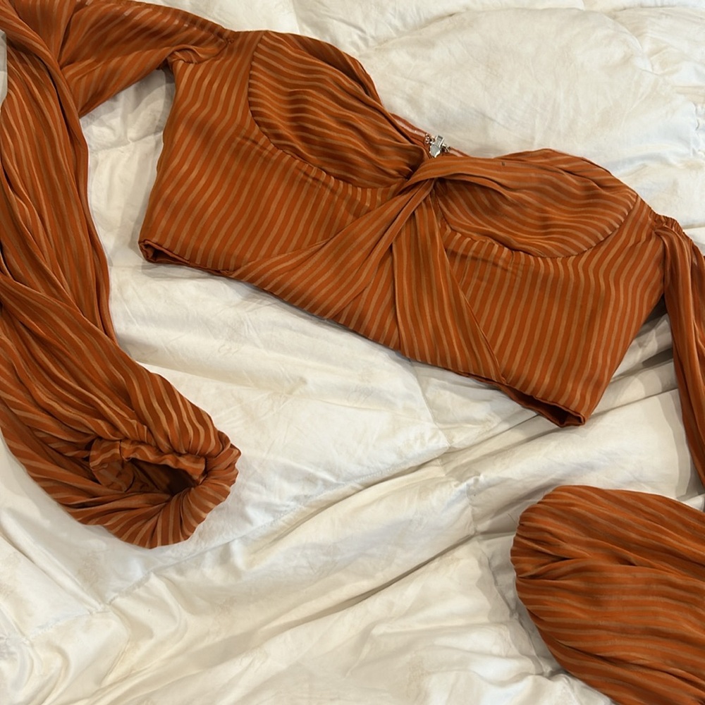 NBD Orange Pinstriped Off the Shoulder LS Blouse Size Small